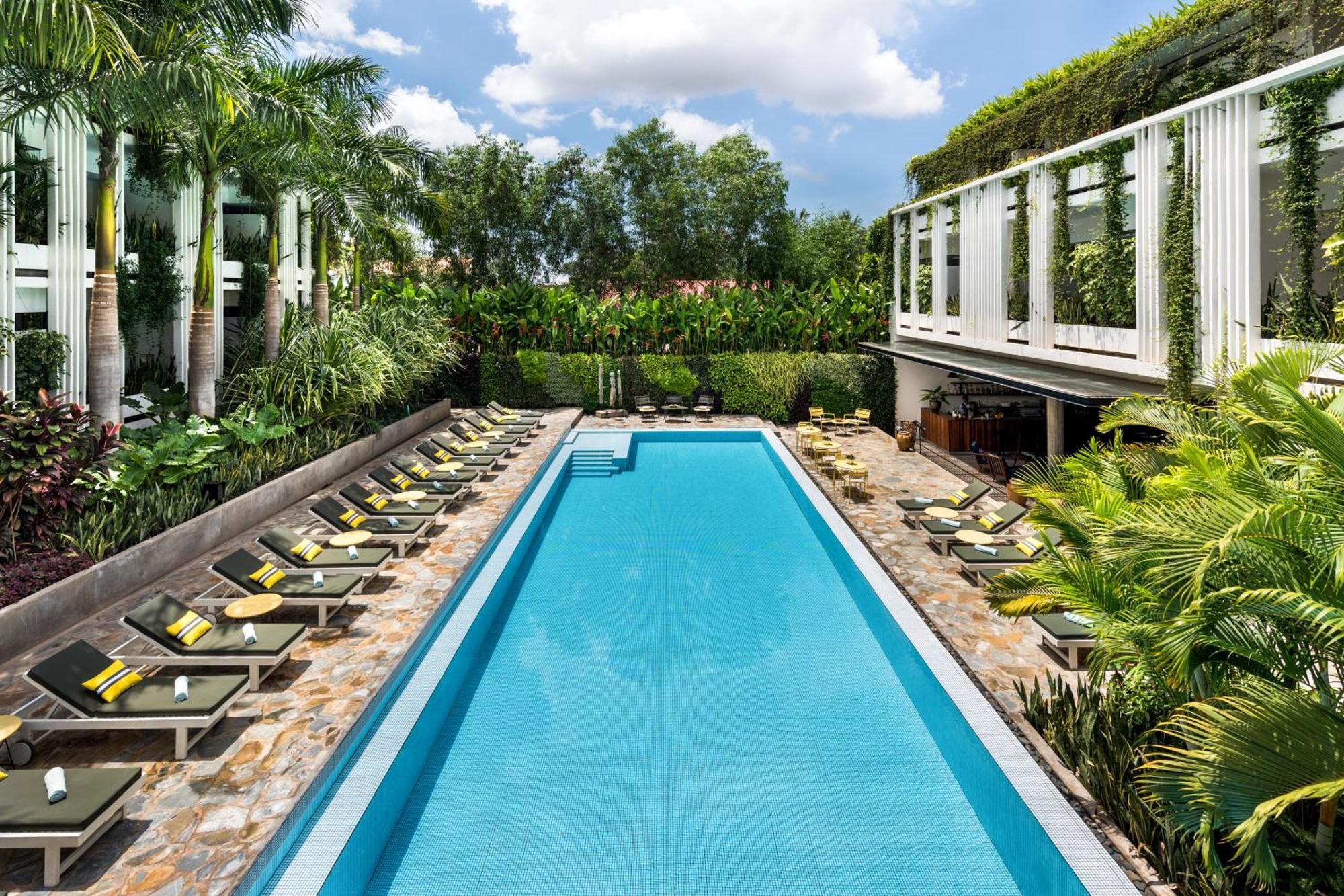 โรงแรมวิโรท นิววิง โรงแรม 5*